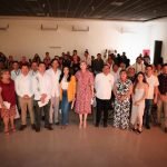 Cecilia Patrón corona a los primeros reyes “perrunos” del Carnaval Amazónico 2025